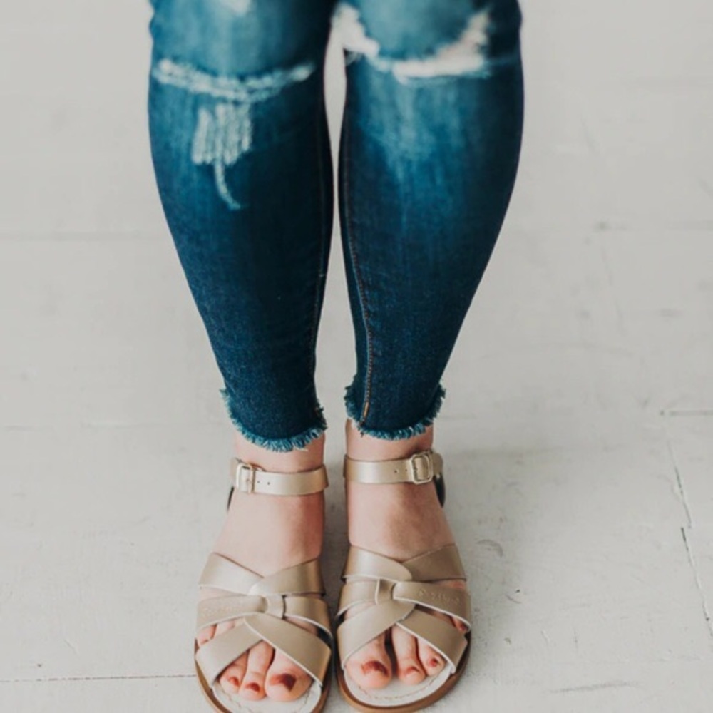 Salt Water sandals in gold